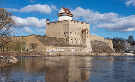 Narva: Castillo de Hermann