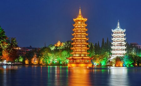 Guilin: Pagodas del Sol y la Luna