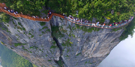 Pasarela de cristal