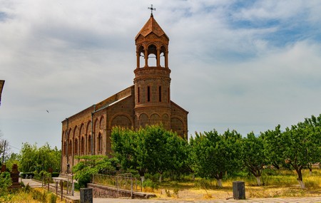 Oshakan - Iglesia
