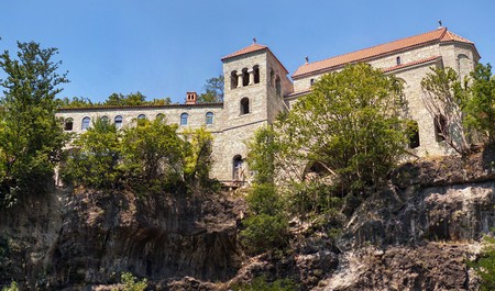 Chiatura: Monasterio de Mgvimevi