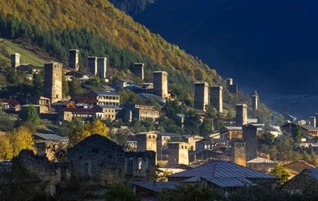 Mestia: Torres Svan