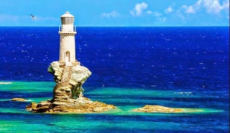 Faro de Andros