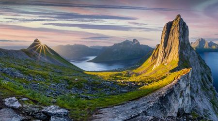 Isla Senja co el Monte Segla