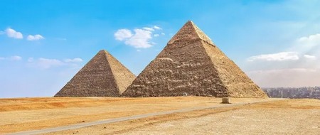 Gizeh: Esfinge y Piramides