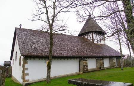 La Ermita rom&aacutenica de Nuestra Se&ntildeora de Muskilda