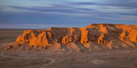 Acantilados de Fuego de Bayanzag - Desierto de Gobi