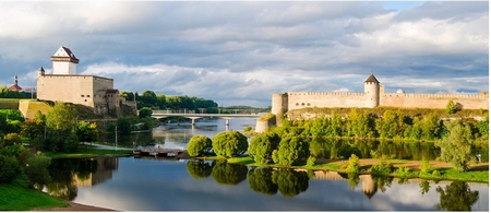 Fortaleza de Ivangorod frente a Narva
