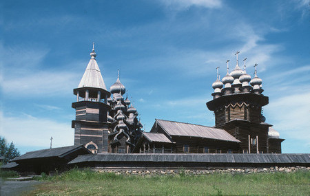 Kizhi: Cementerio