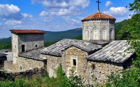 Monasterio medieval Surb-Jach